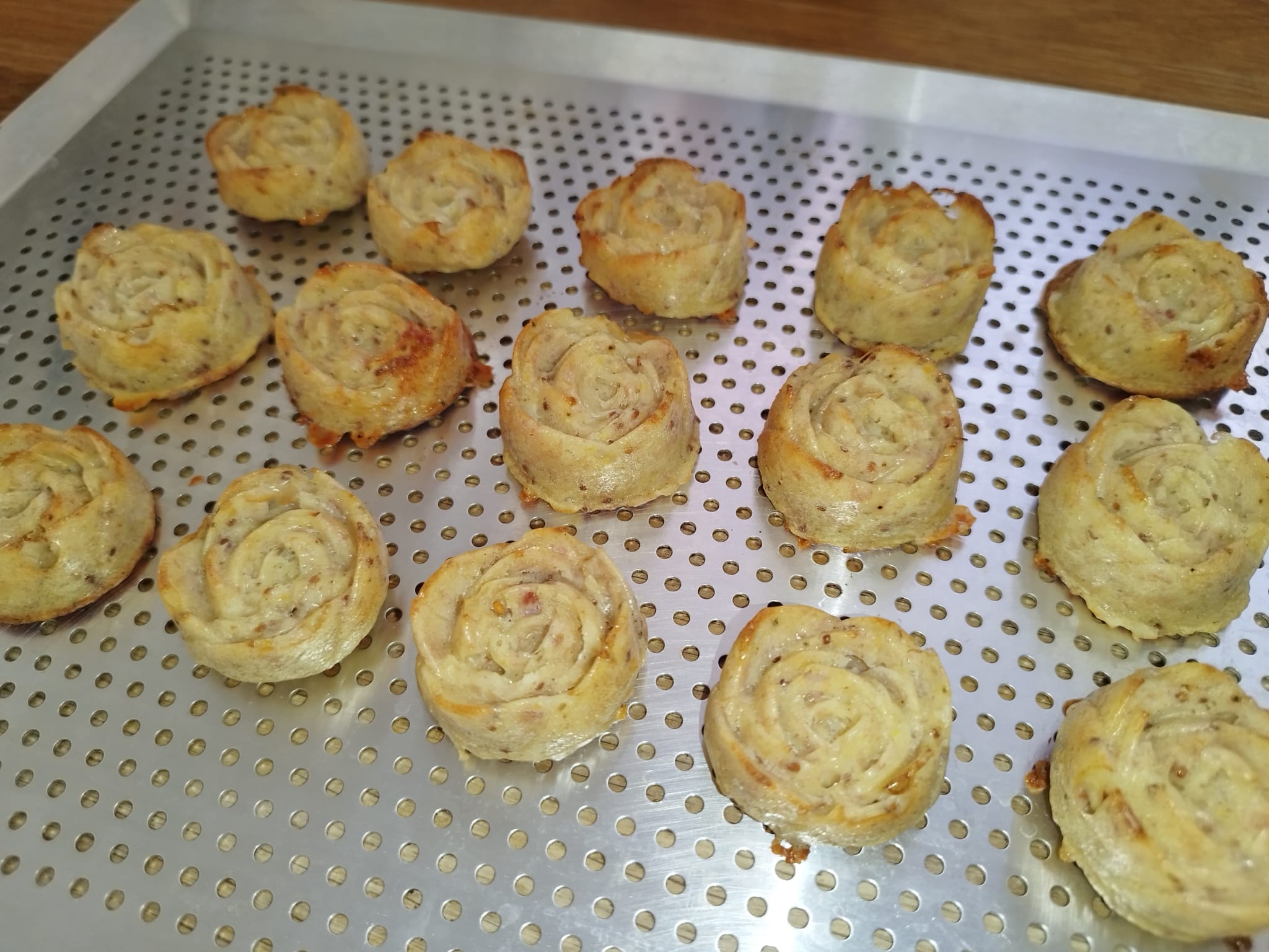 L&rsquo;Apéro Gourmand : Mini-Roses Bacon & Moutarde